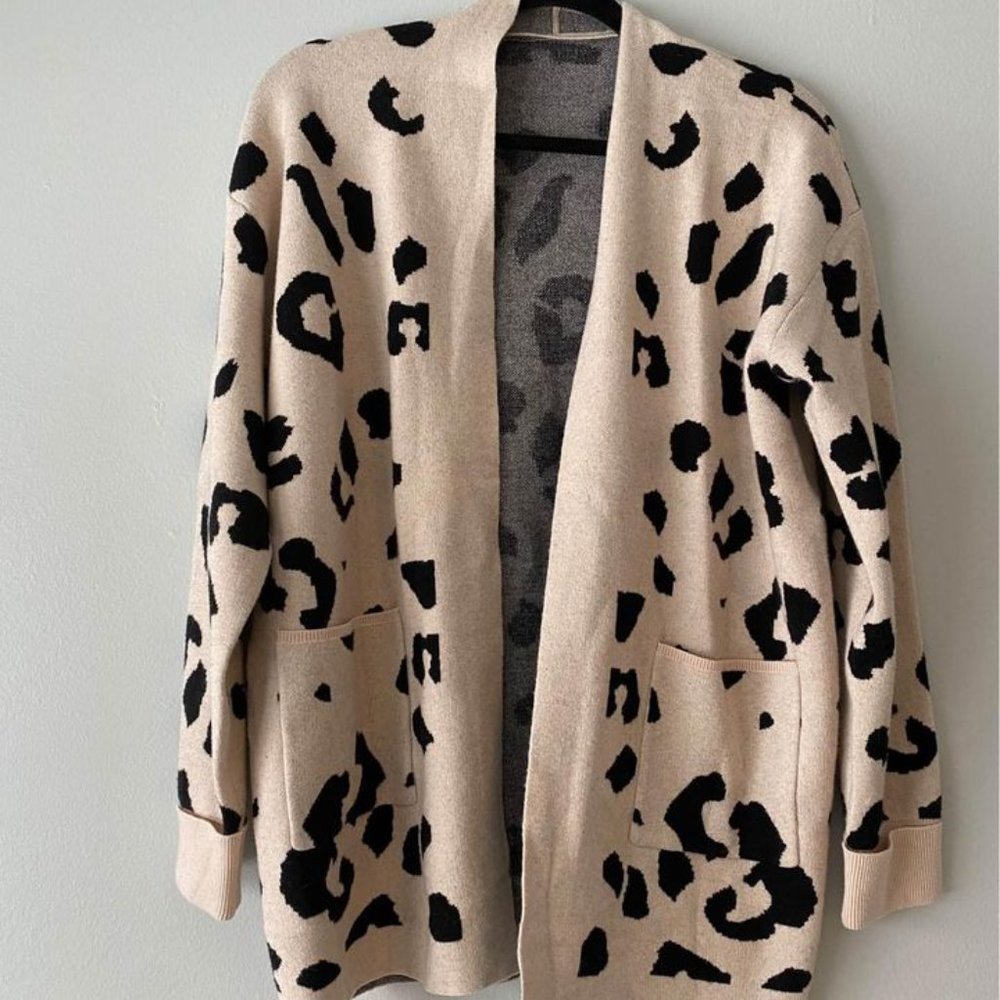 Soft Cheetah Print Cardigan- Small (Oversized)